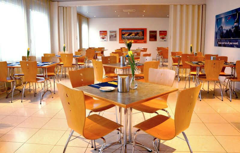 Tailormade Hotel Stans Sued Bagian luar foto